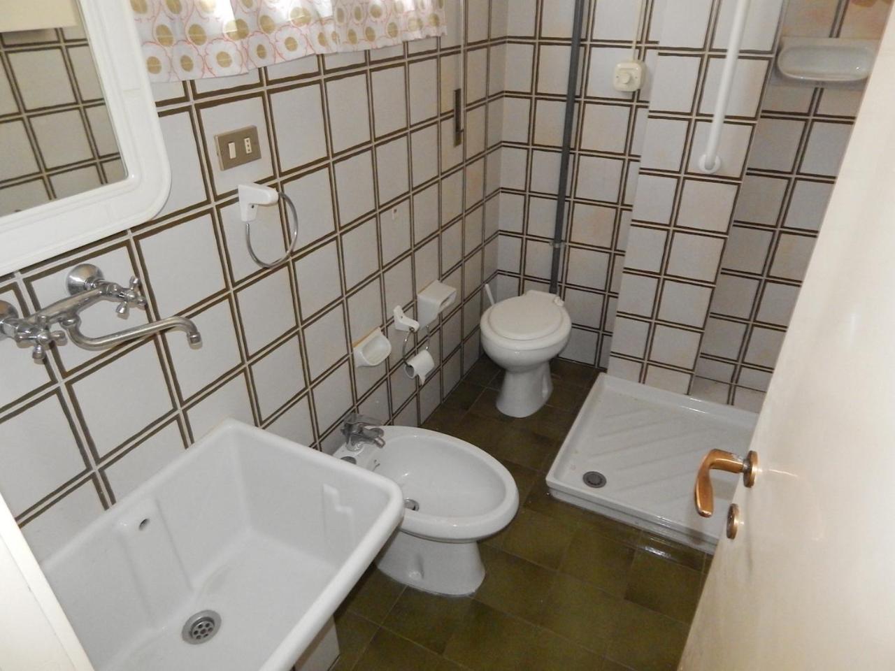 N101 - Numana, quadrilocale nel cuore del paese Exterior foto